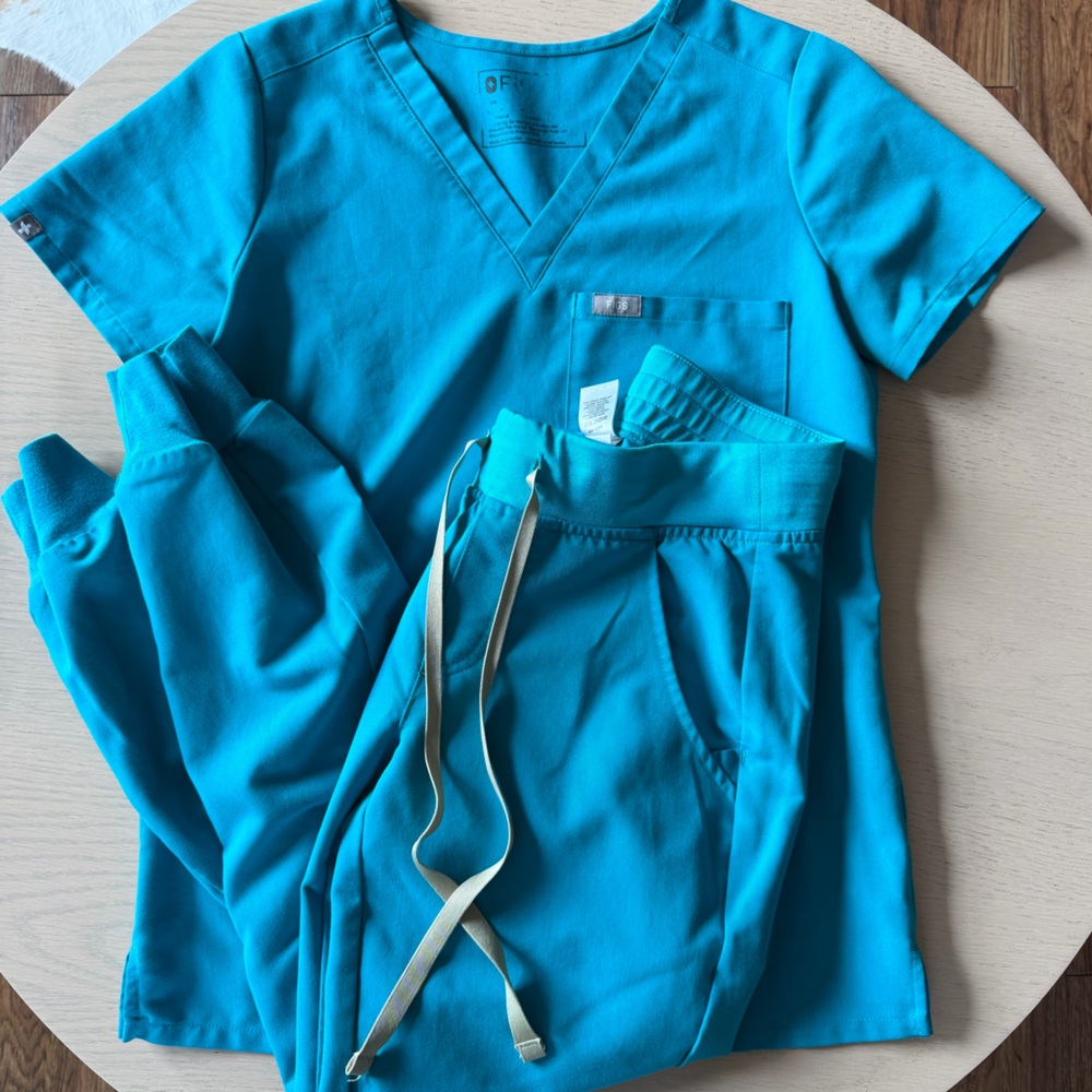 Figs Teal Scrub Set